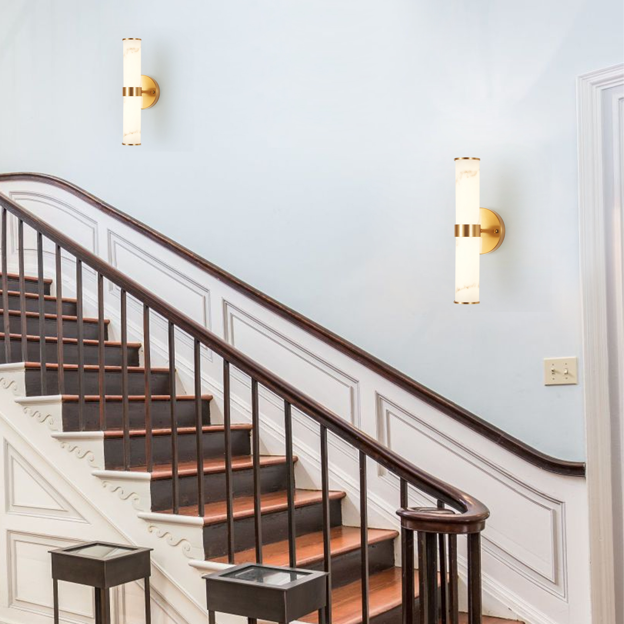 Golden and Elegant Resin Wall Sconce,Set of 2,Modern Vertical Light Fixture for Bathrooms, Hallways, and Bedrooms (Only Inoor) — foto 2