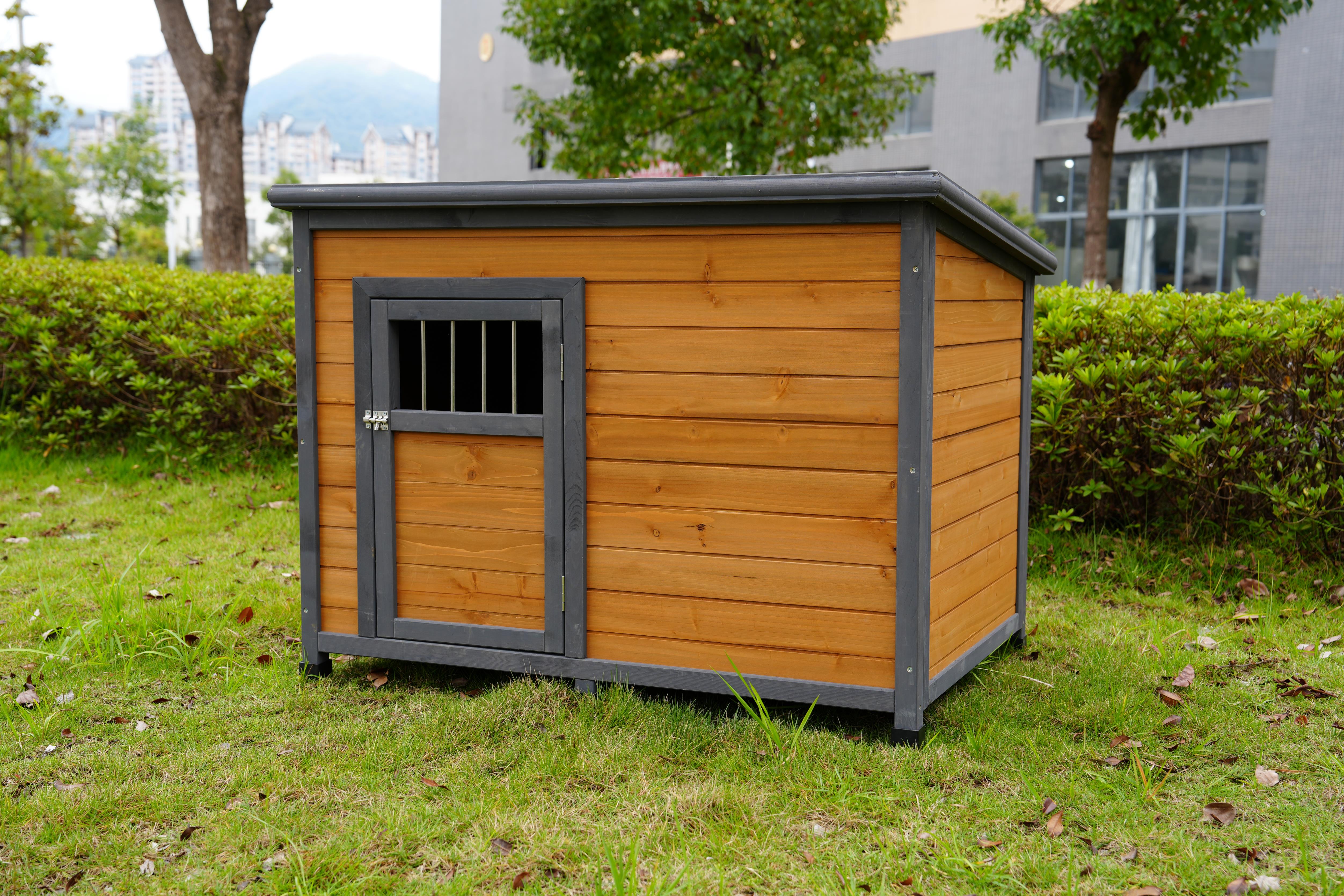 45"large solid wood dog house, waterproof PVC plastic roof, breathable wooden doors — foto 7