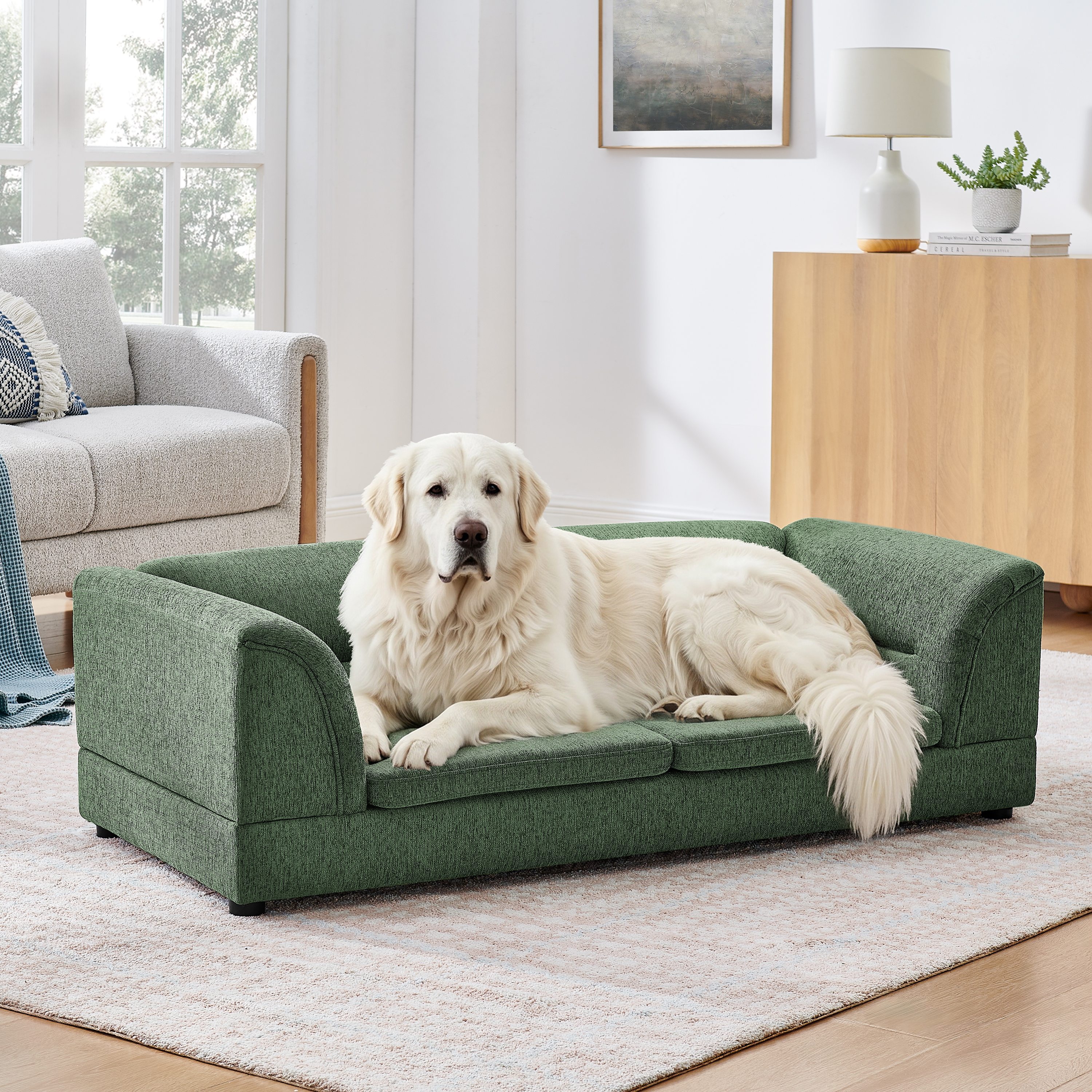 Oversized Pet Sofa With Curved Armrests
