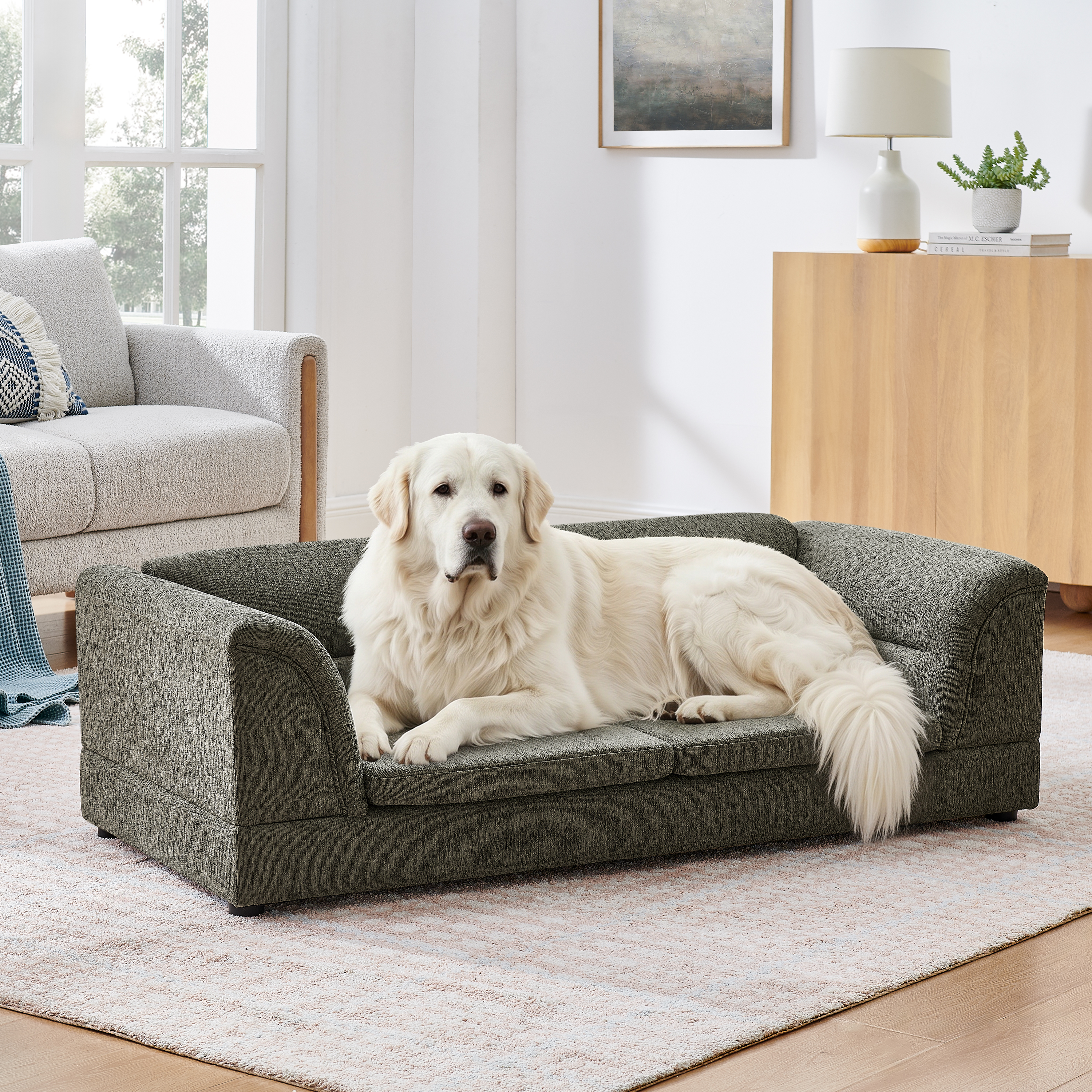 Oversized Dog Sofa With Armrests