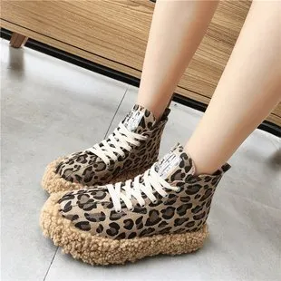 Velvet platform snow boots Brown - Shop at LoveMi