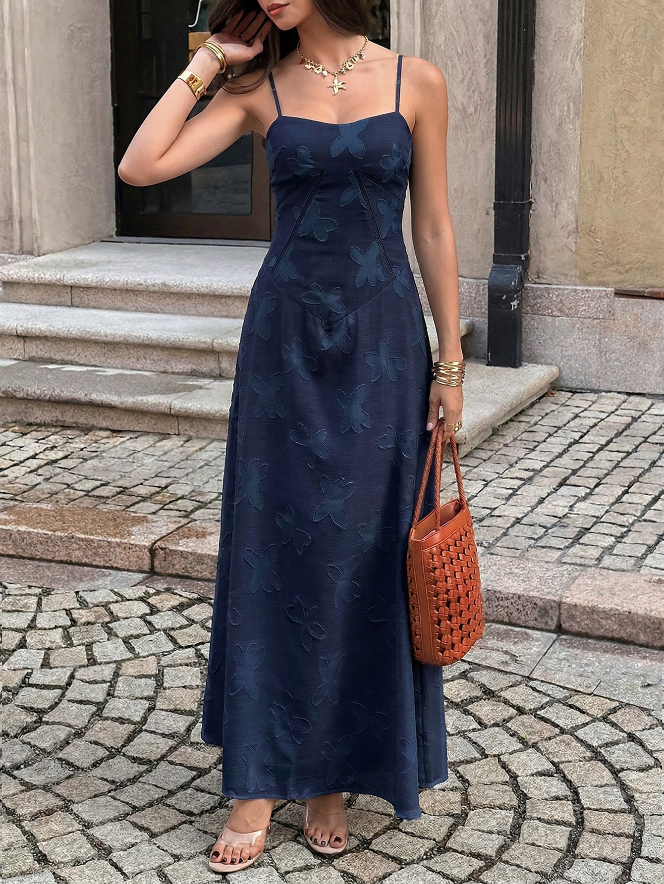Buy Women's Clothing Online | Buy Trending Dresses for Women