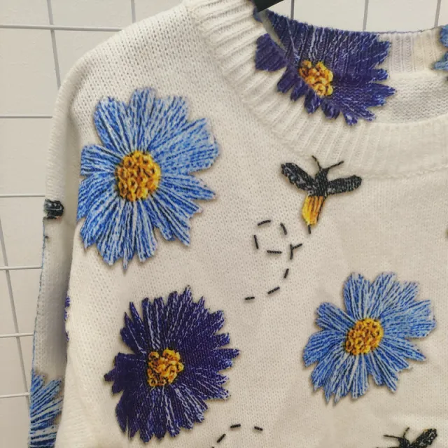 Trendy Niche Print Loose Slimming Women's Sweater White - Shop at LoveMi