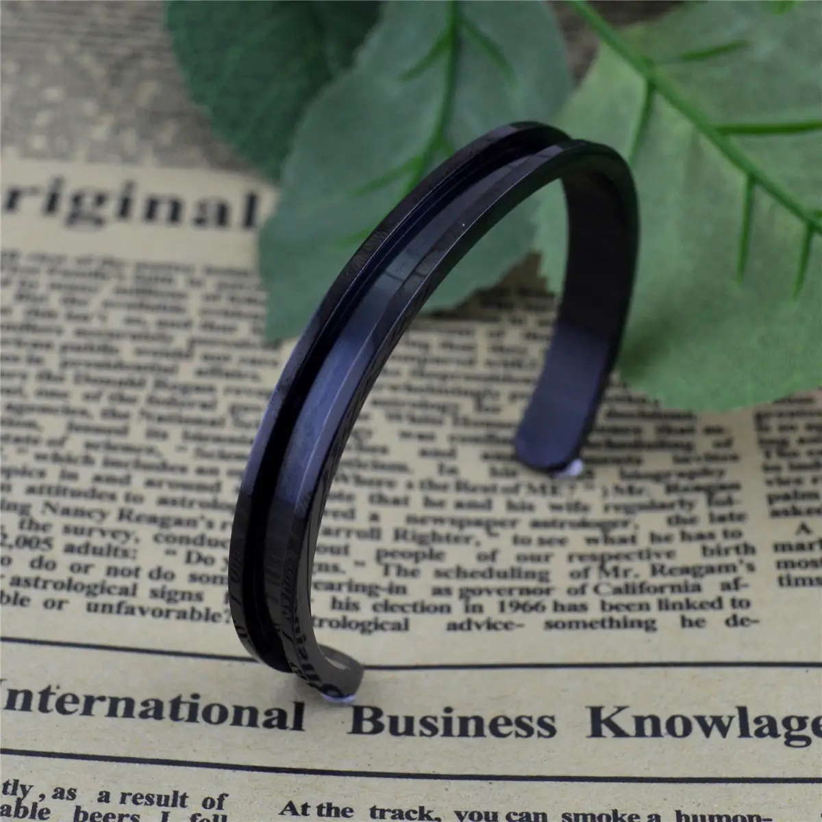 Groove Opening Rubber Band Bracelet