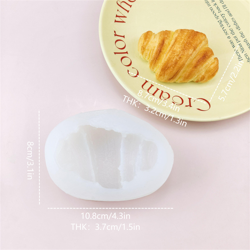 Croissant Mold Medium