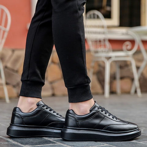 Title 7, Versatile black thick and low shoes