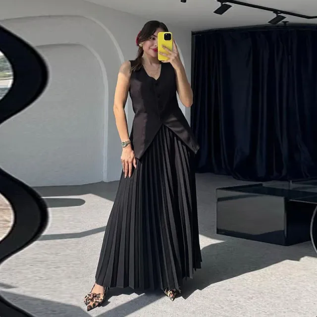 Women's Vest Pleated Skirt Elegant Two piece Set Black - Shop at LoveMi