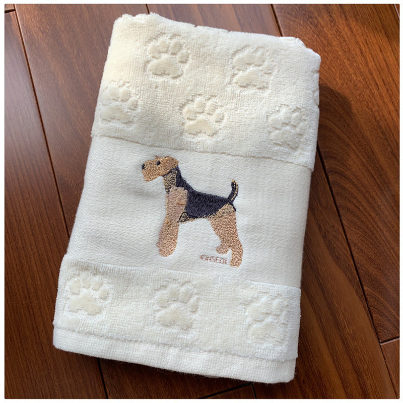 05 Cute Embroidered Towel