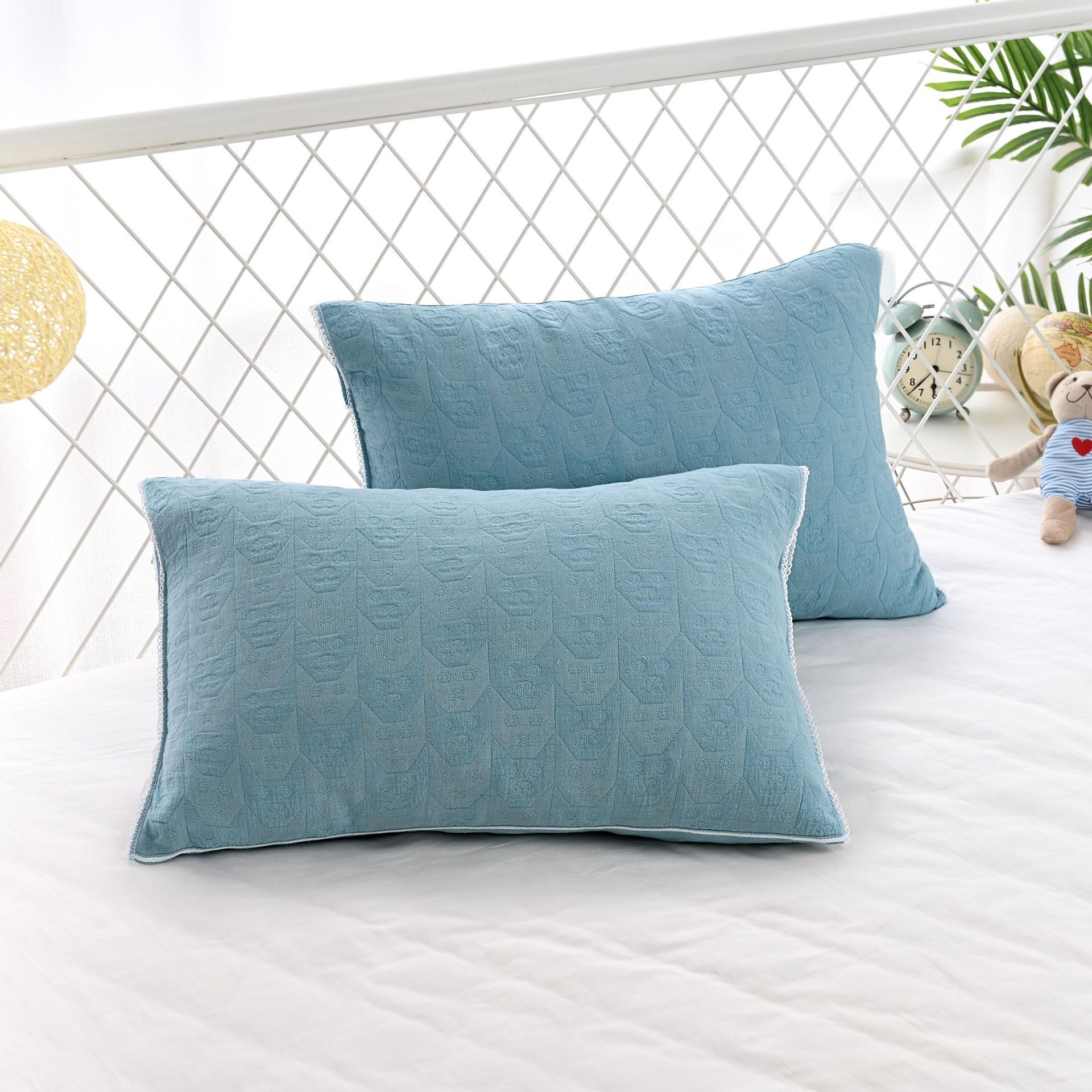 Children's Fully Encasing Cartoon Pillowcase All-Season Universal