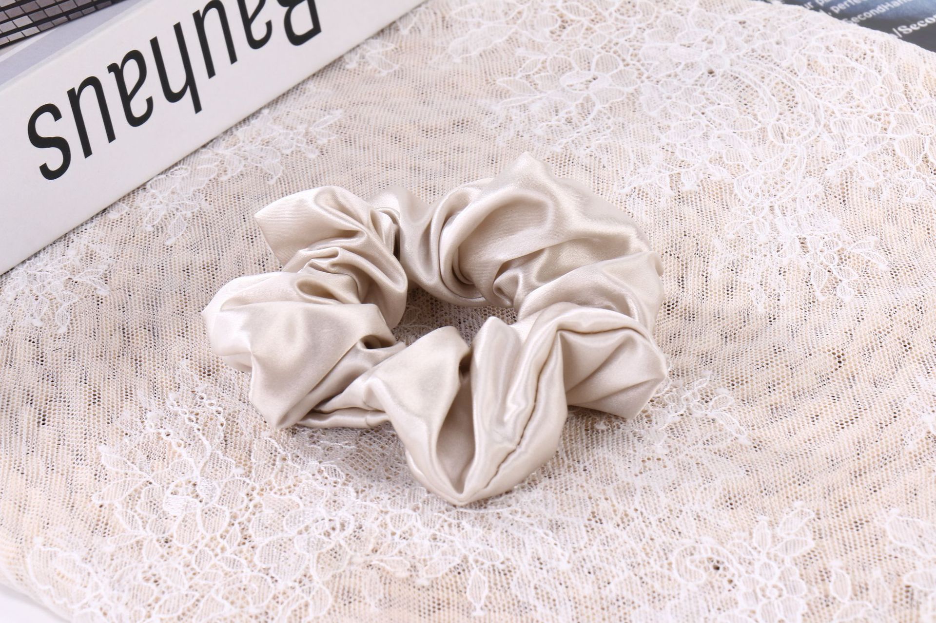 Heavy-weight Silk Pajamas With A Lustrous Finish Exuding A Premium thumbnail 3