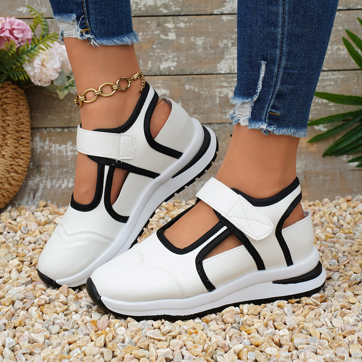 Women's Breathable Velcro Casual Height-Boosting Sandals