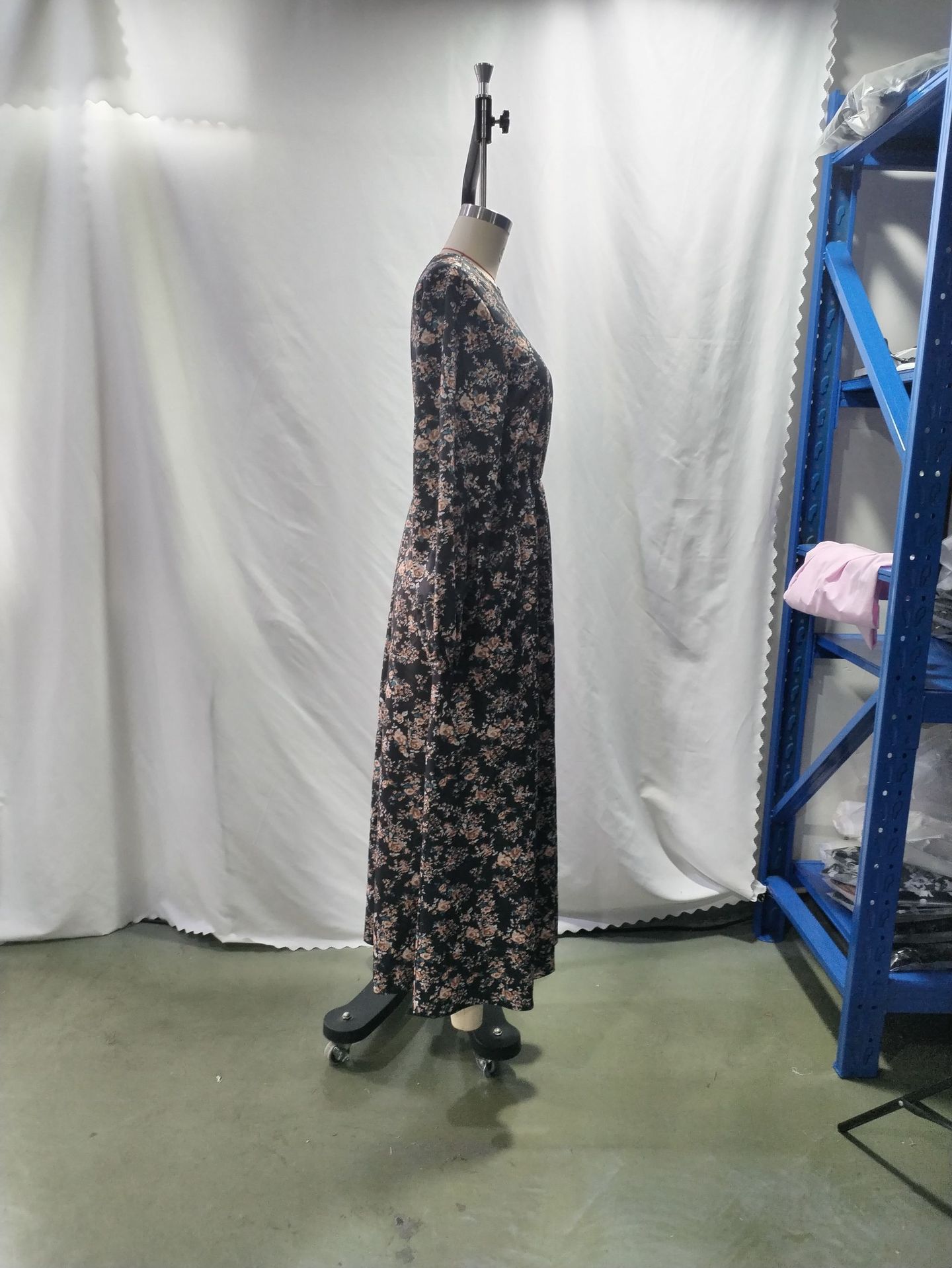 Vintage Print Long-sleeve Dress 14 0146f7fd 0c63 4d53 a8ab f67faae1363c