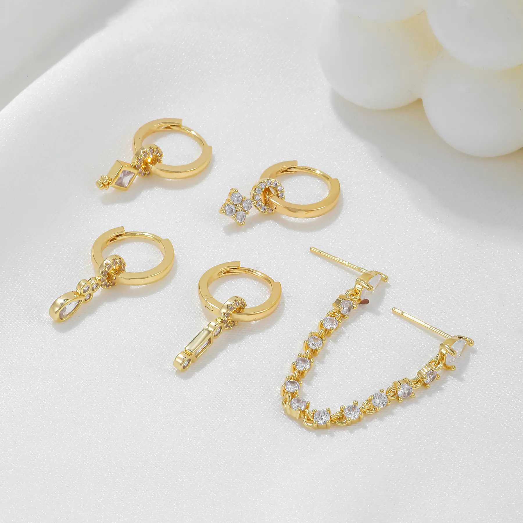 Geometric Micro Inlaid Zircon Ear Clip Fashion