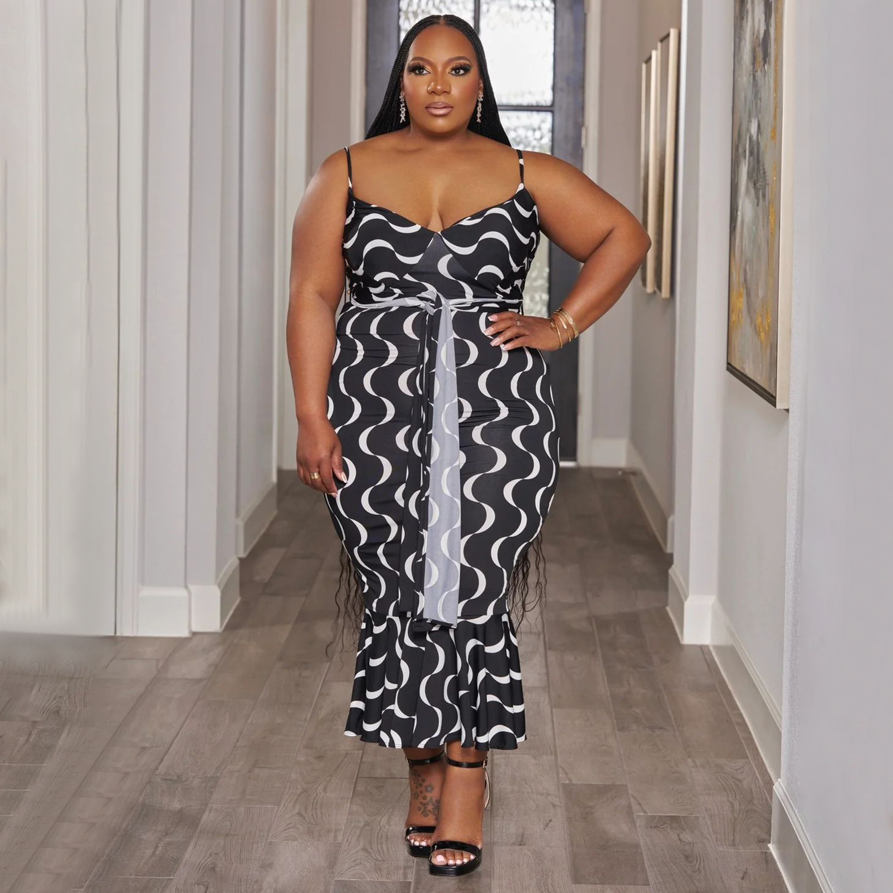 Fashionable Price-adjusted Lace-up Slim-fit Printed Dress