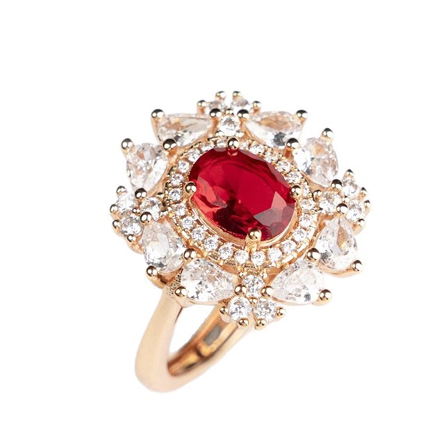 Retro Royal-style Ring With A Sophisticated, High-end Vibe
