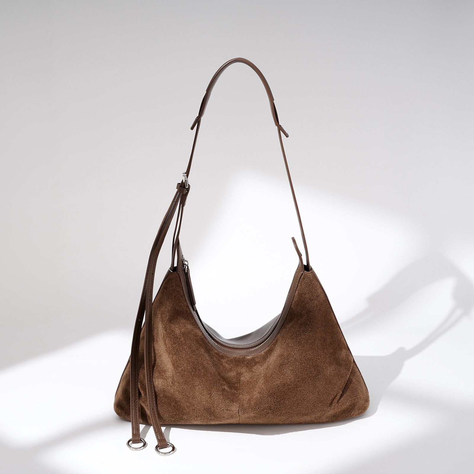 Versatile Chic Womens Bag For Fall And Winter