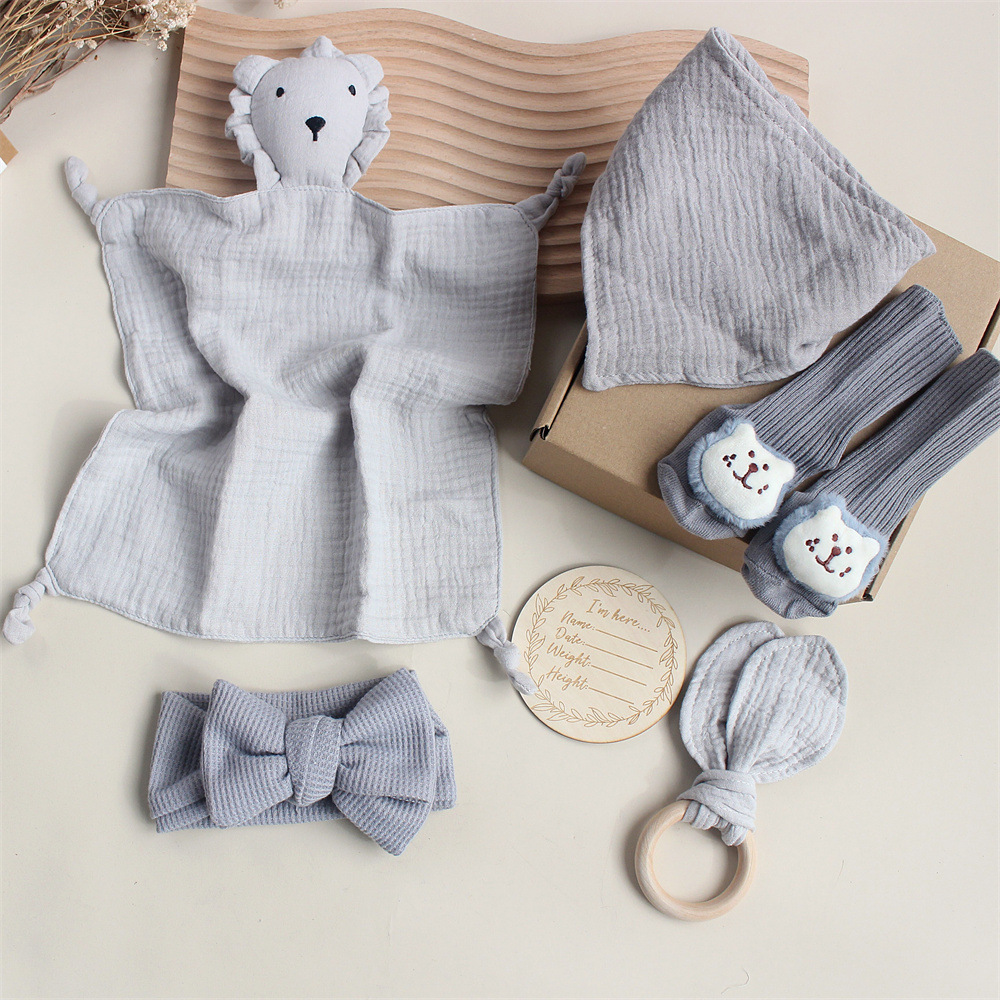 Gray Lion Gift Box