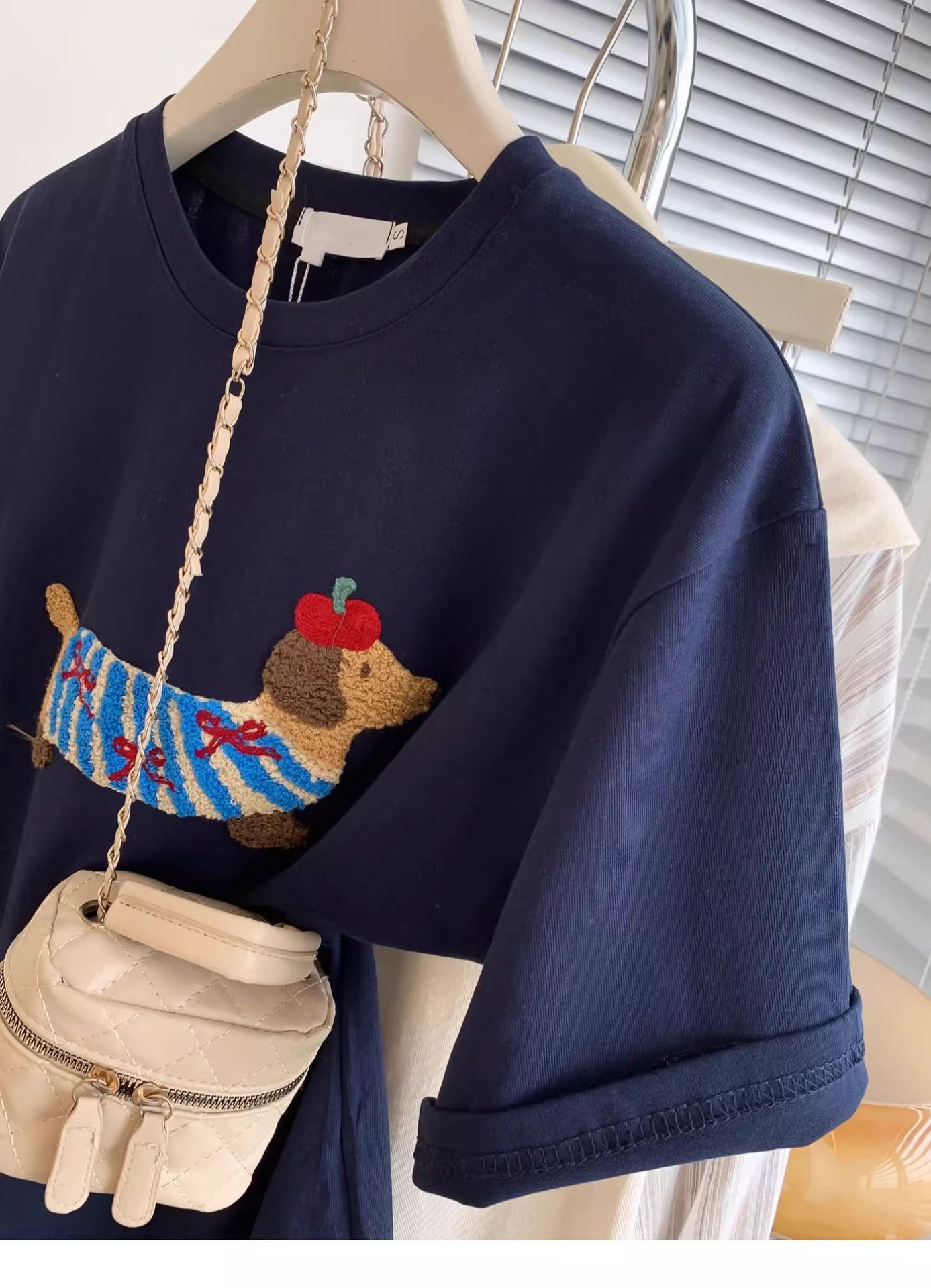Wrinkle-Resistant Loose Fit Cotton T-Shirt with Puppy Embroidery