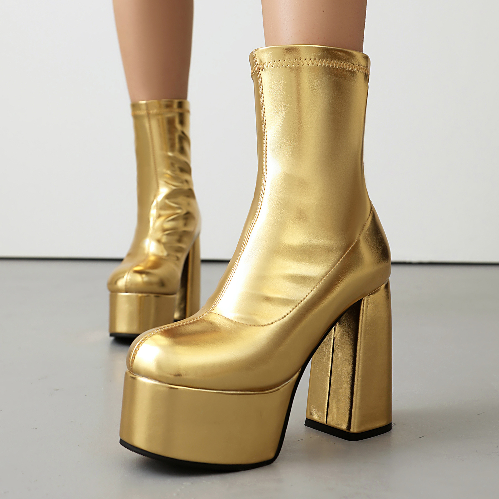 Womens Fallwinter Short Boots With A Waterproof Platform And Chunky High Heels