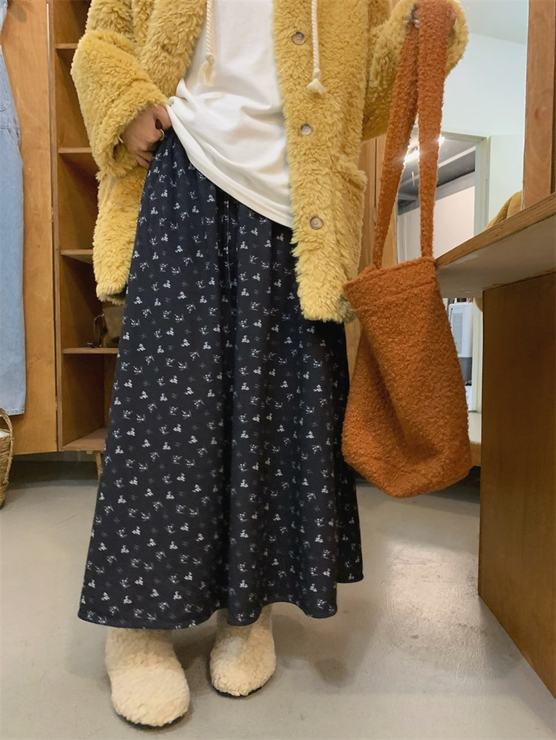 All-match And Sweet Velvet Elastic Waist Floral Skirt