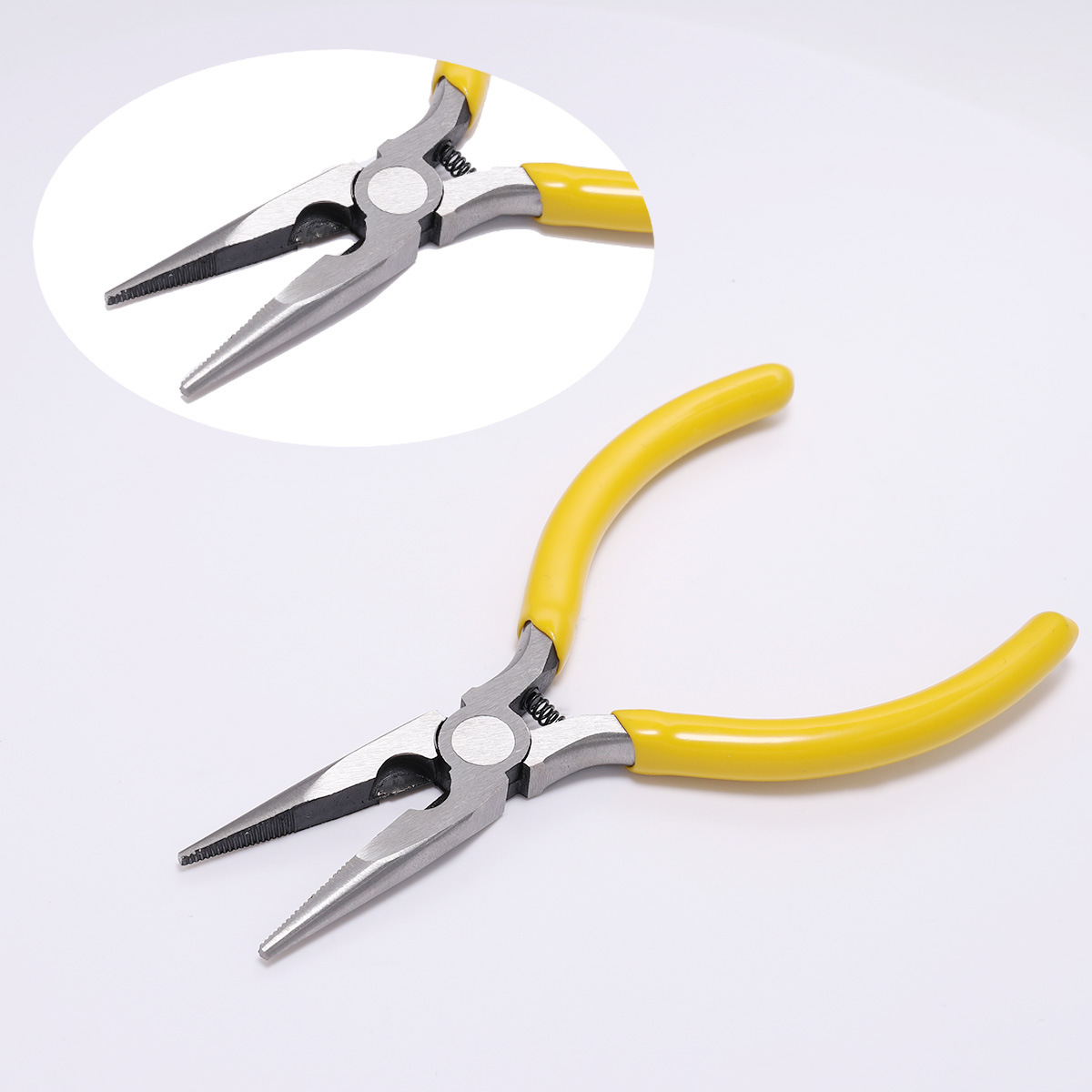 Pointed Pliers With Teeth