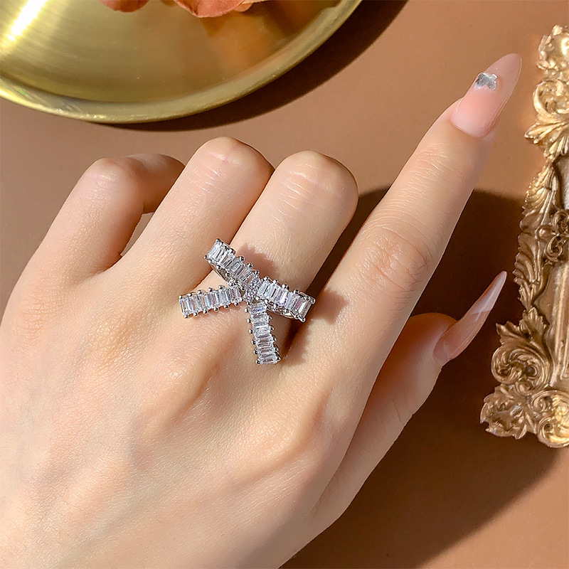 Irregular Opening Bow Shape Luxury Wedding Zircon Ring