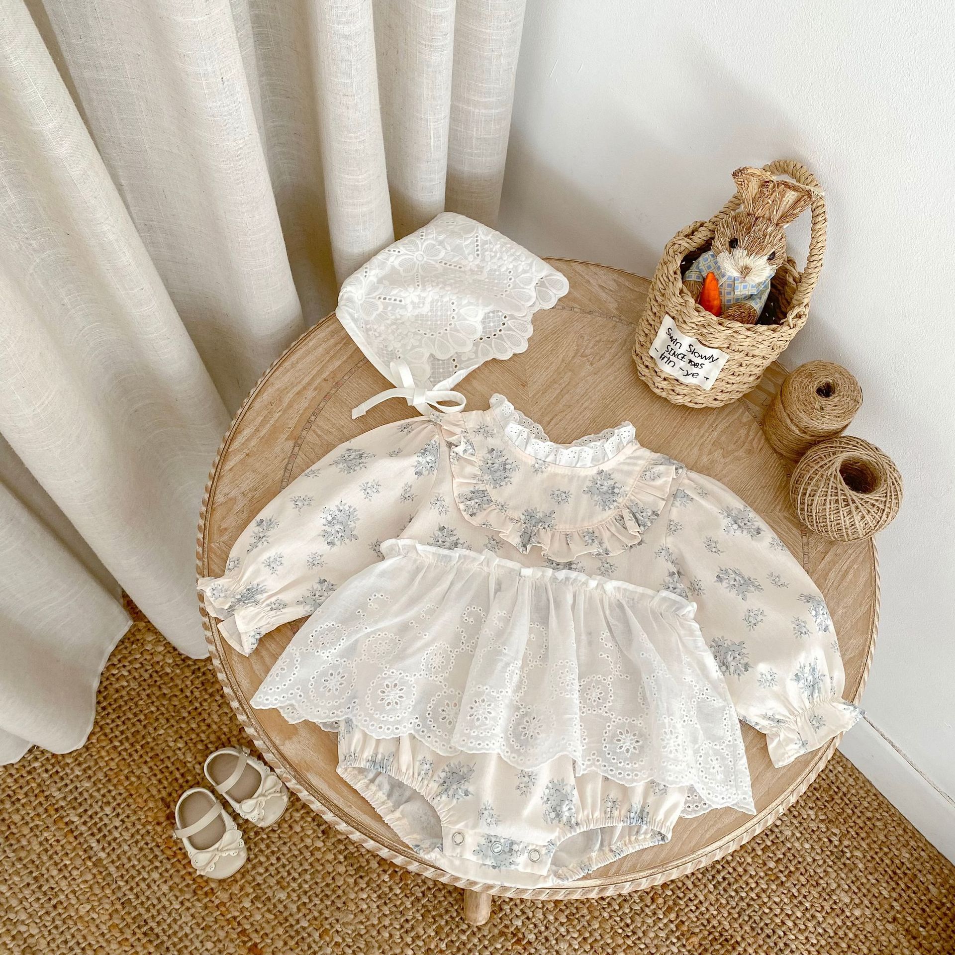 Sweet Cutout Lace Print Baby Bodysuit Jumpsuit