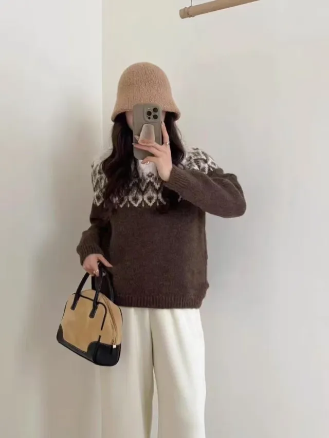 Women's Round Neck Loose Jacquard Sweater Retro Lazy Brown - Shop at LoveMi