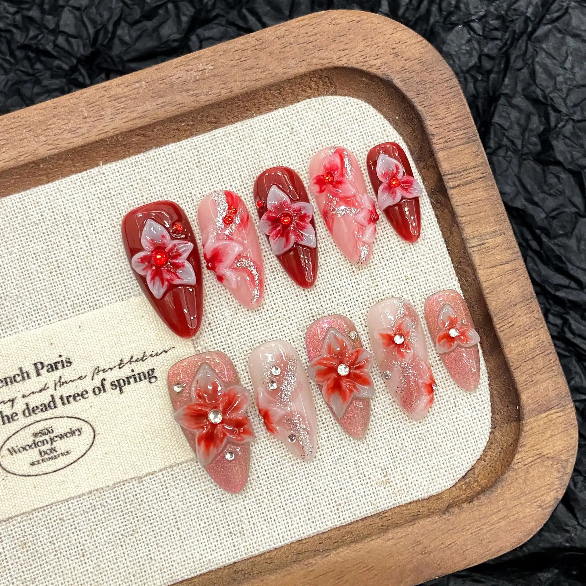 Creative Demonic Flower 3D-carved, Hand-painted Wearable Nails