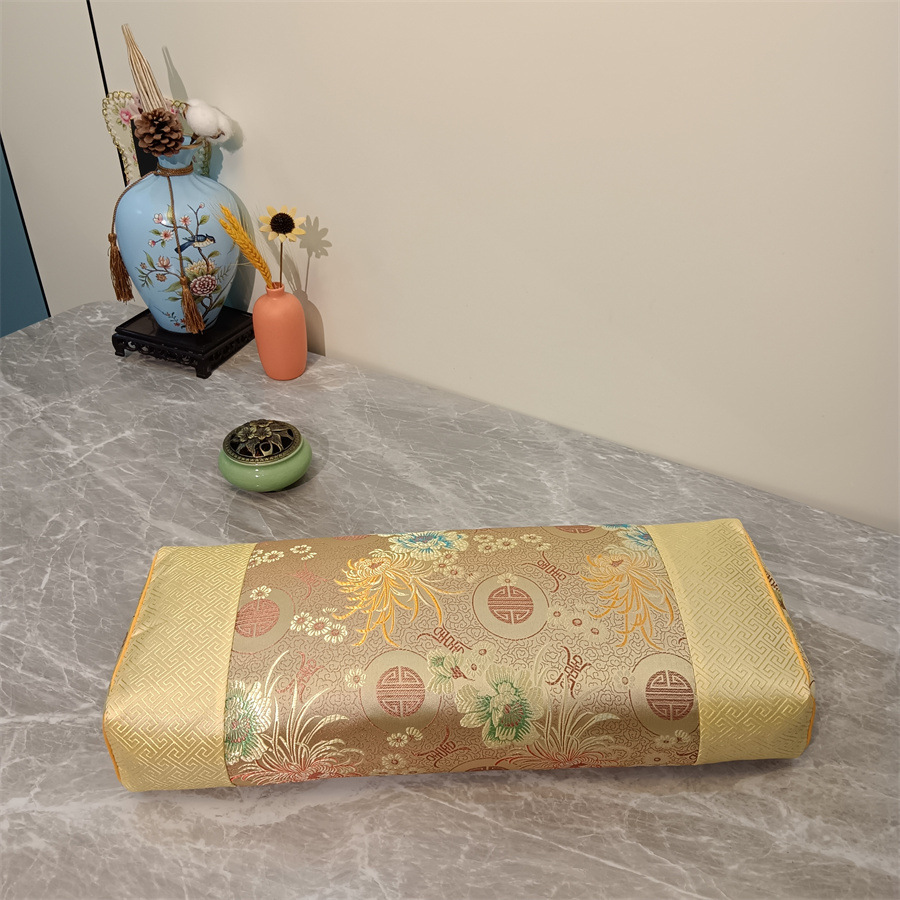 Brocade Square Mugwort Pillow Buckwheat Hulls