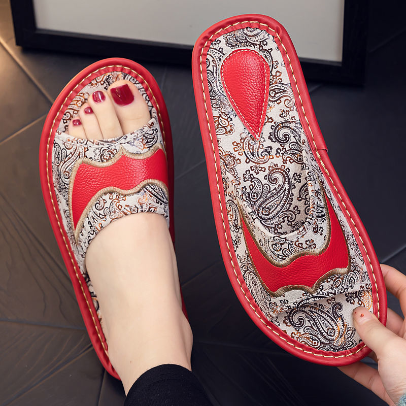 Women's Home Non-slip Soft Bottom Leather Sandals