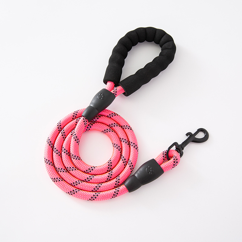 Anti-escape Reflective Pet Leash For Outdoor Use detail photo 5