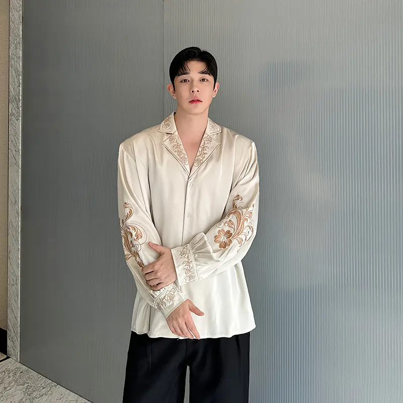 Mens Sophisticated Vintage Embroidered Loose-Fit Long-Sleeve Shirt
