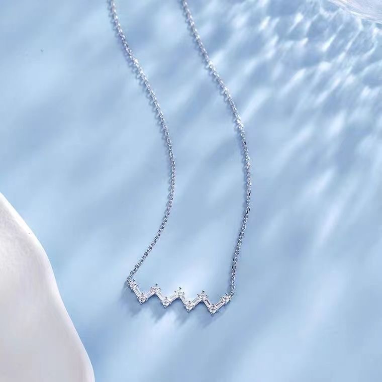 Simple Wave-shaped Clavicle Chain Fashionable All-match Silver Jewelry