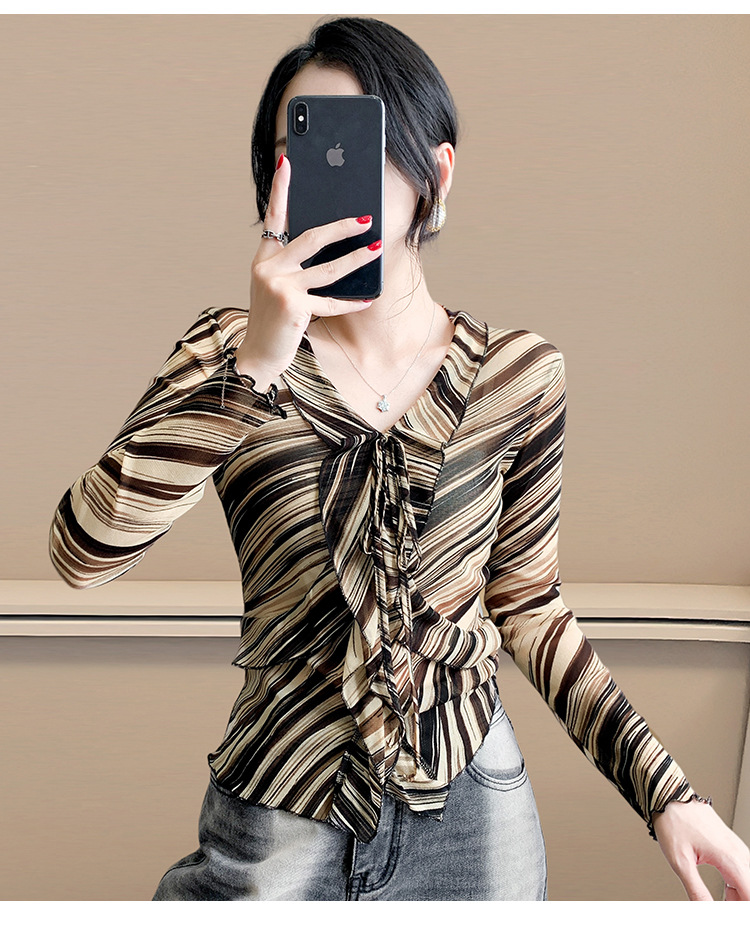 Fashionable Sheer Mesh Floral Long-Sleeve Top For Women 22 02ebda4a d15f 4e46 99fe 32a68a24b4a1