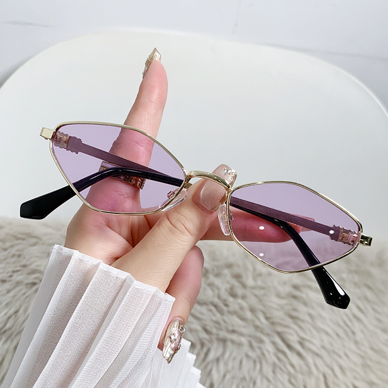 Metal Small Frame Rhombus Cat Eye Sunglasses - Image 8