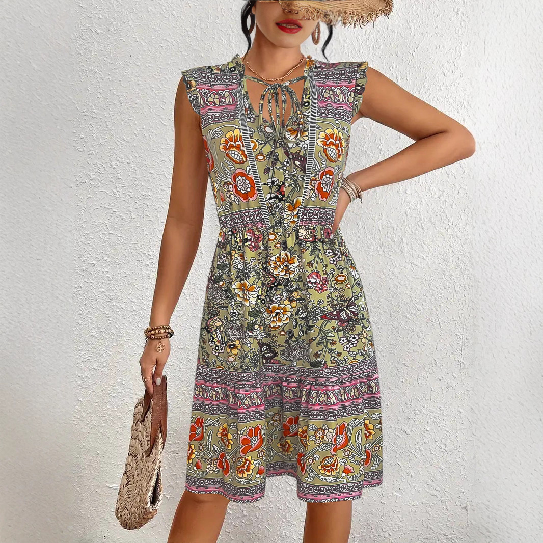 Elegant Printed Dress With Chic Flared Sleeves, Long-length Design — photo 1