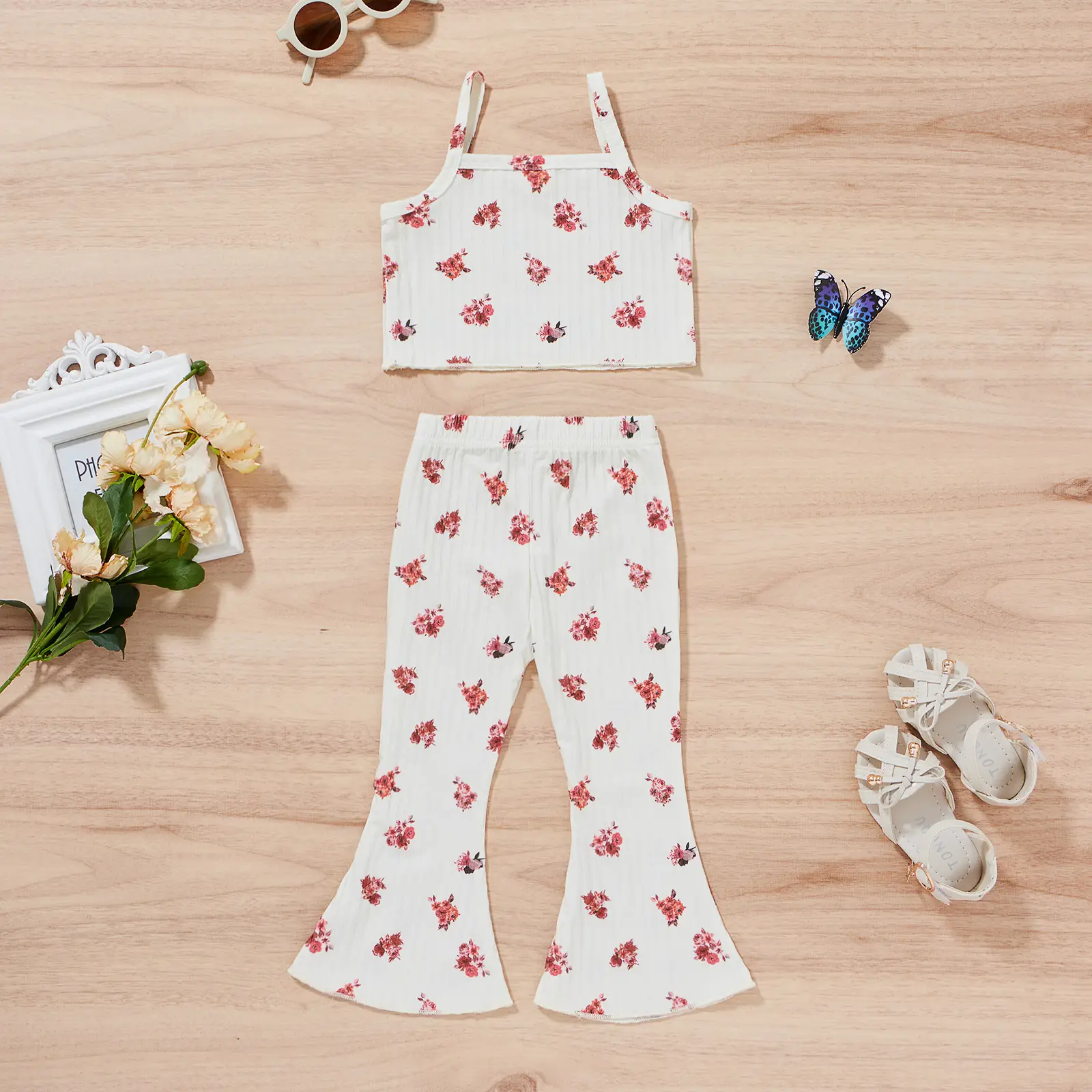 Floral Strap Top Bell-bottom Pants Suit