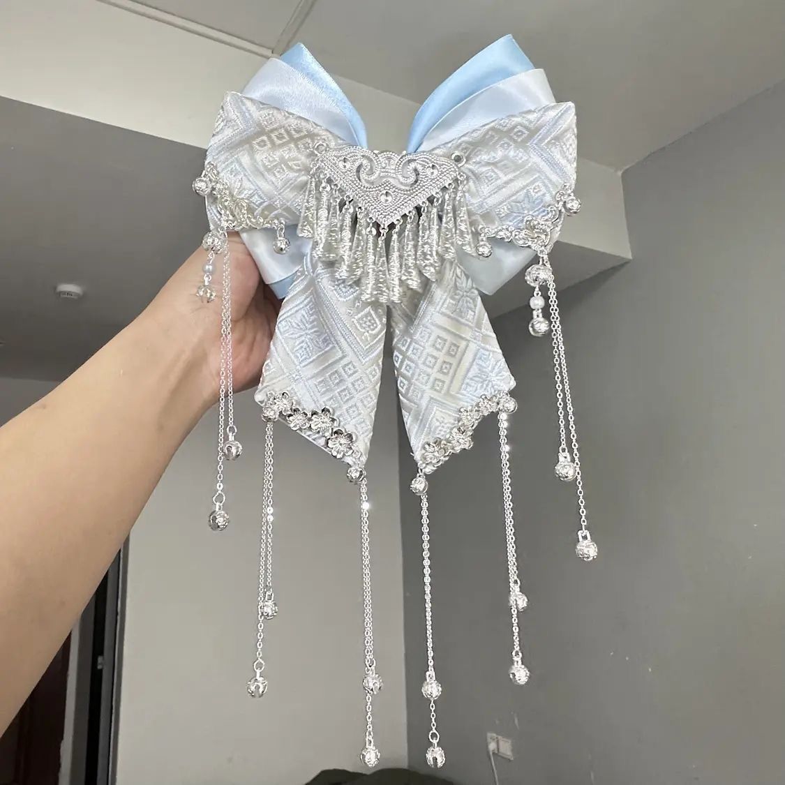 Set nou de accesorii versatile pentru păr în stil chinezesc