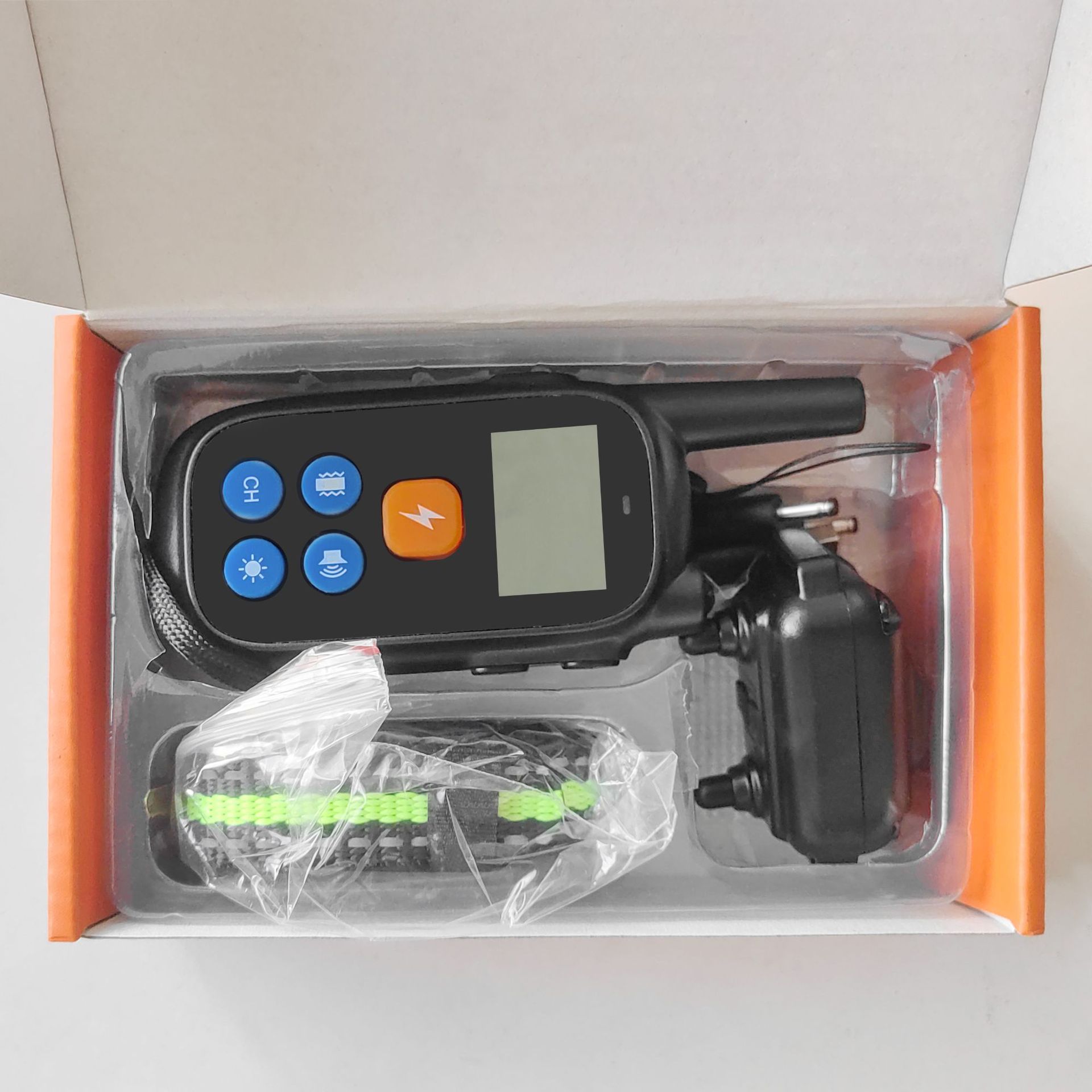 IP67 Waterproof Rating  Intelligent Dog Training Device With Lighting.