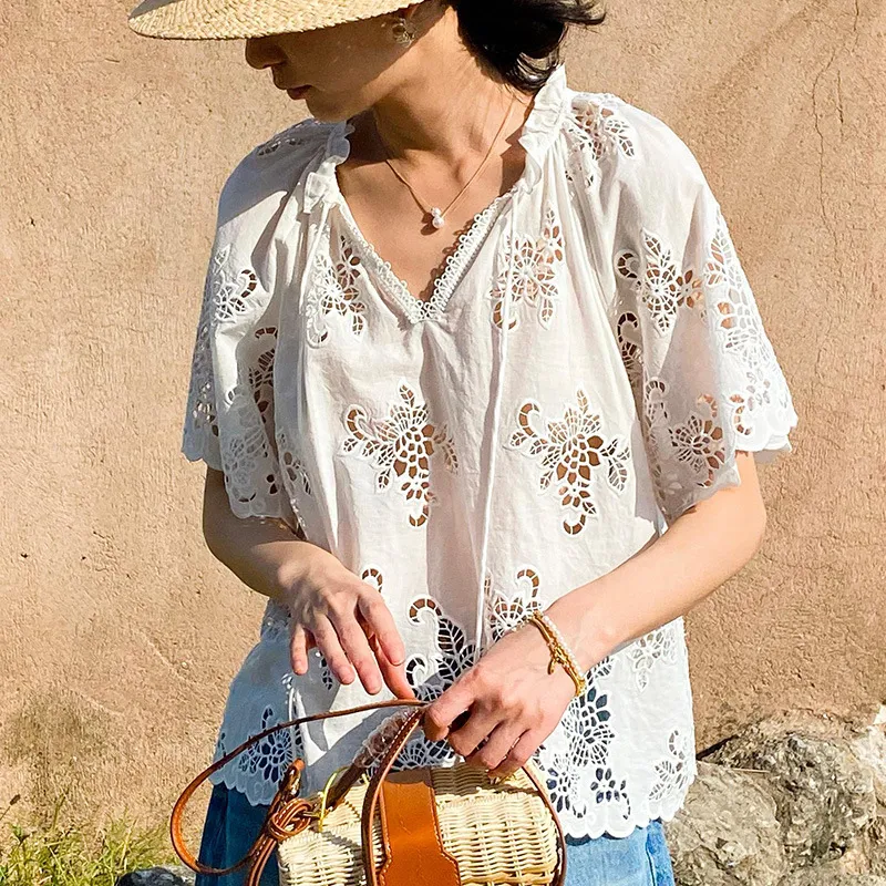 Women's French-style White Embroidered Short-sleeved Lace Shirt - Beige