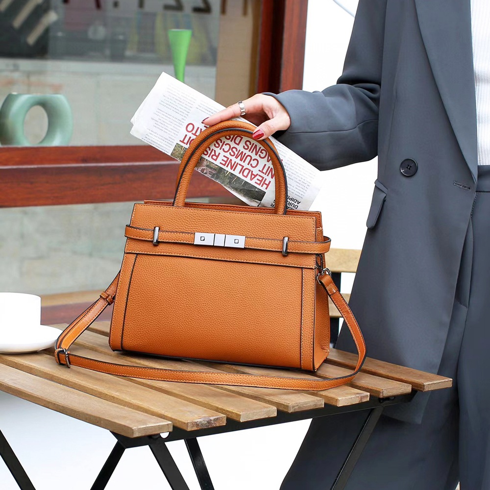 https://cf.cjdropshipping.com/quick/product/03ab3b4e-d13a-4b92-8399-2ed8e827e3aa.jpg