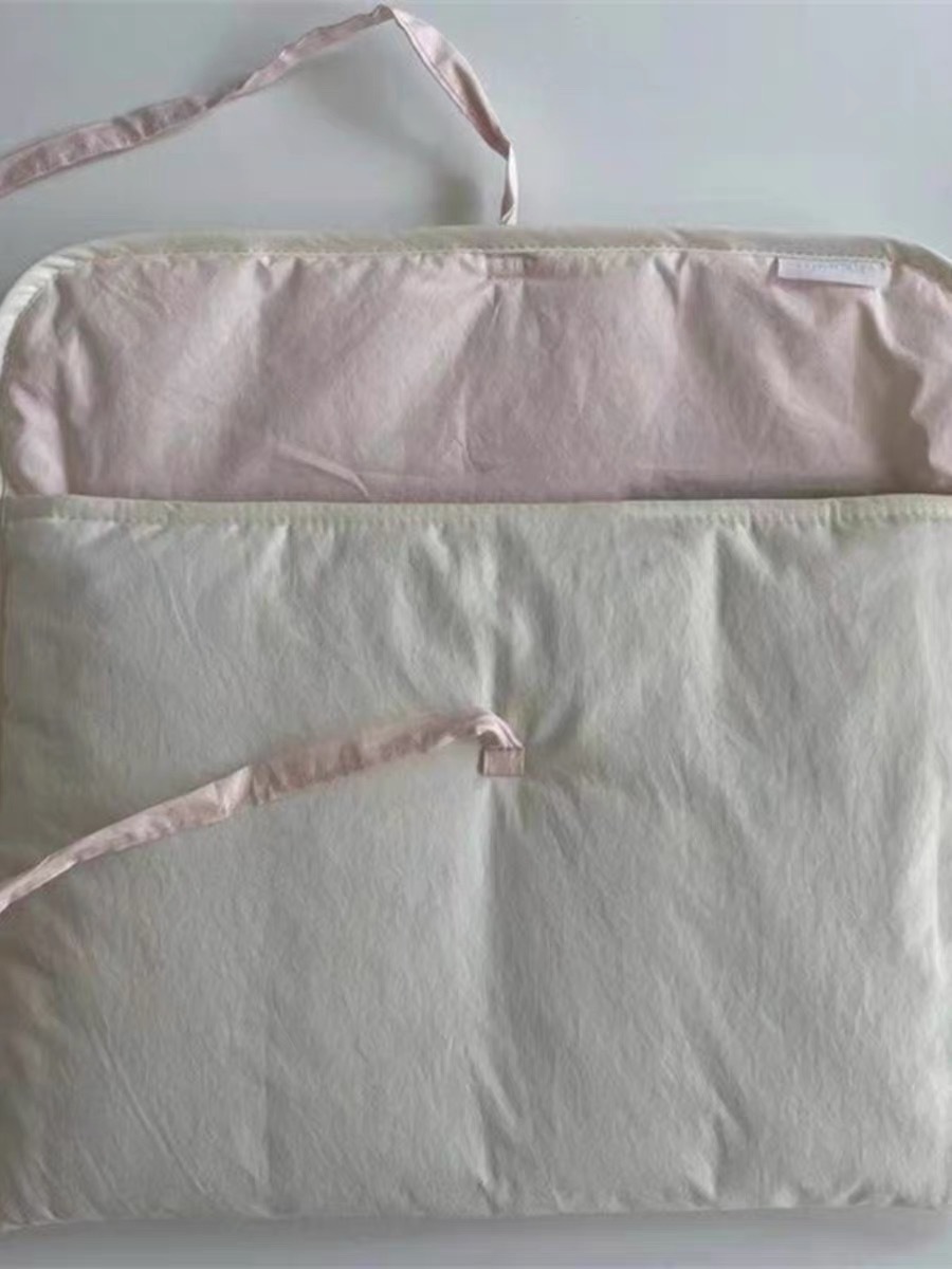 Bow Quilted Laptop Bag