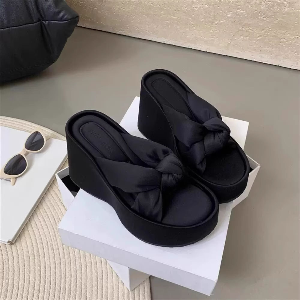 Fashionable Influencer-style Stunning Black Wedge Heels