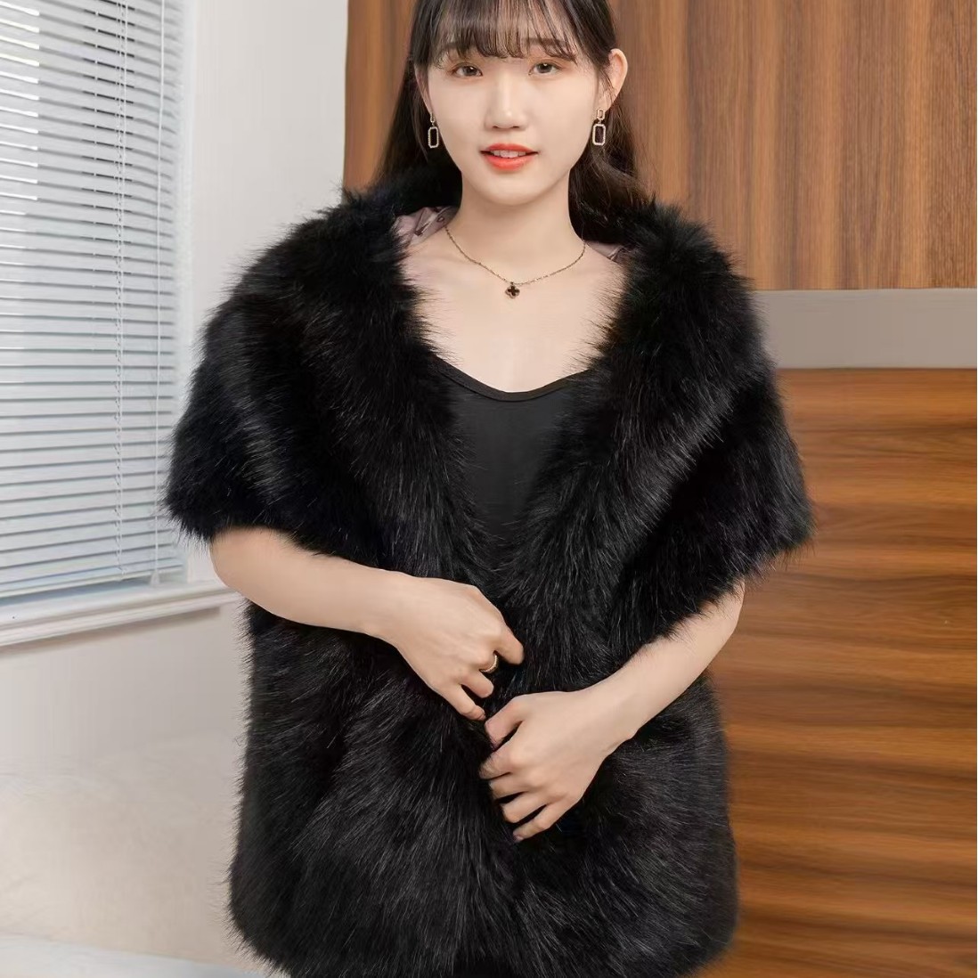 Women’s Big Fur Collar Scarf Shawl