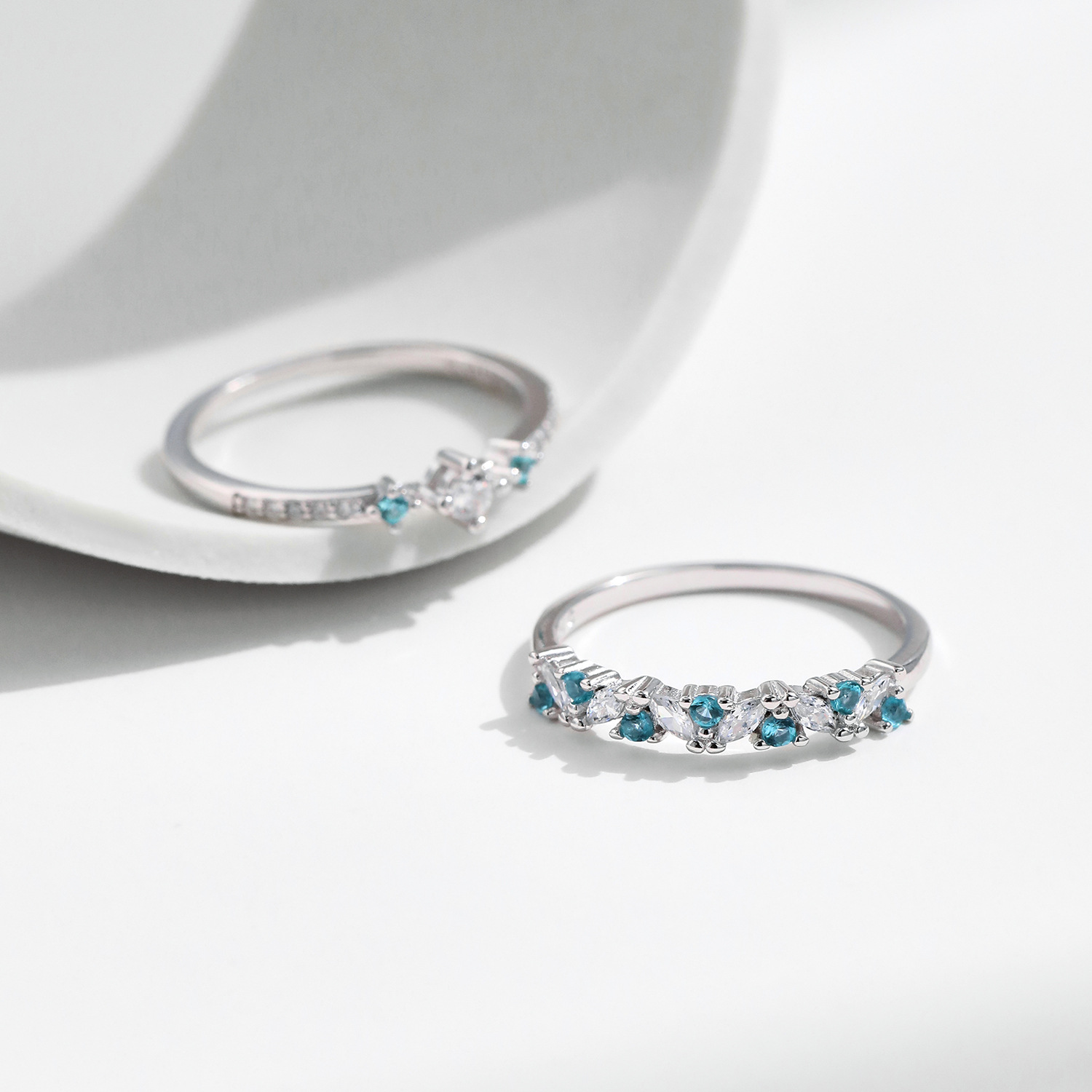 S925 Sterling Silver Temperamental Contrast Color Shining Row Diamond Ring