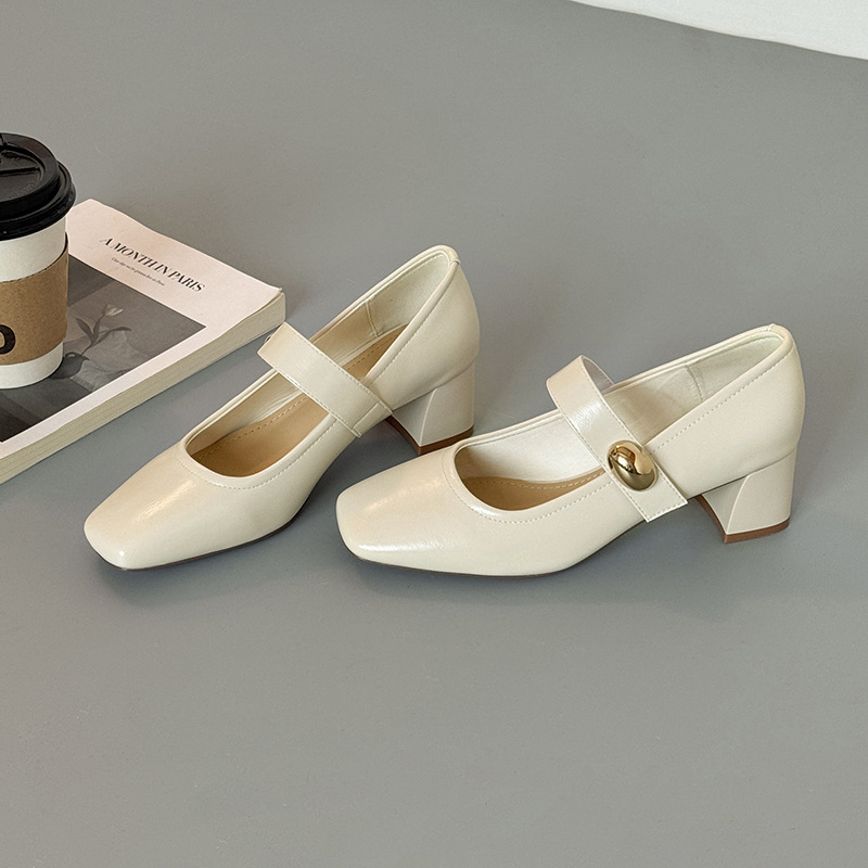 Square-Toe Mary Jane Pumps, picture 5 of 6