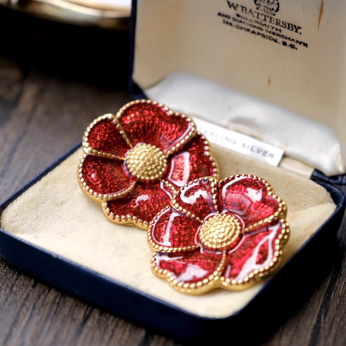 Hand Made Retro Gold Plated Heavy Industry High-profile Earrings Ear Clip