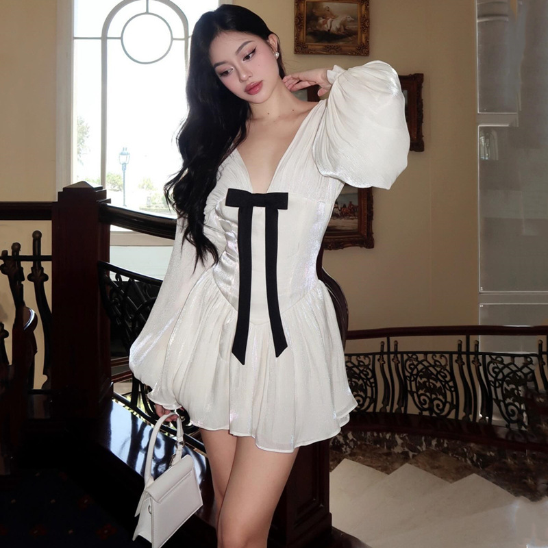 V-neck Low-cut Bow Glossy Lantern Sleeve Dress