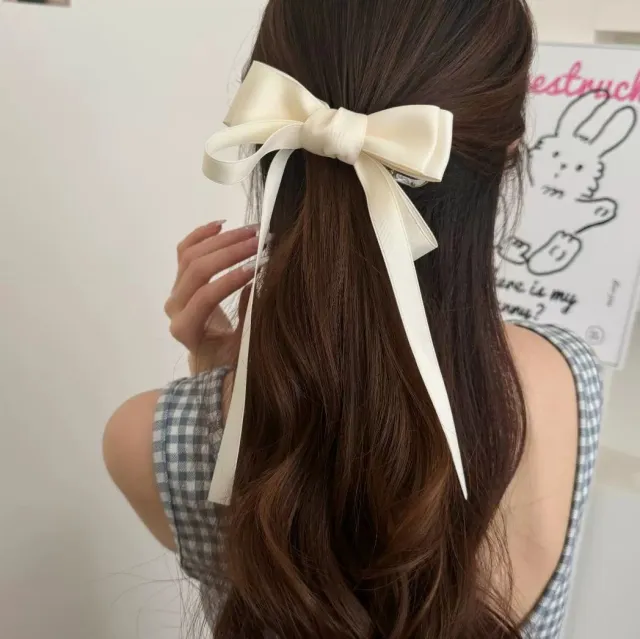 Women's Exquisite French Style Temperament Barrettes Beige White Beak Clip - Shop at LoveMi